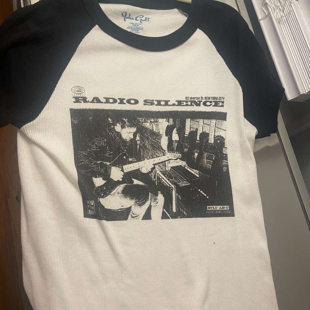 Brandy Melville Black and White Graphic Tee